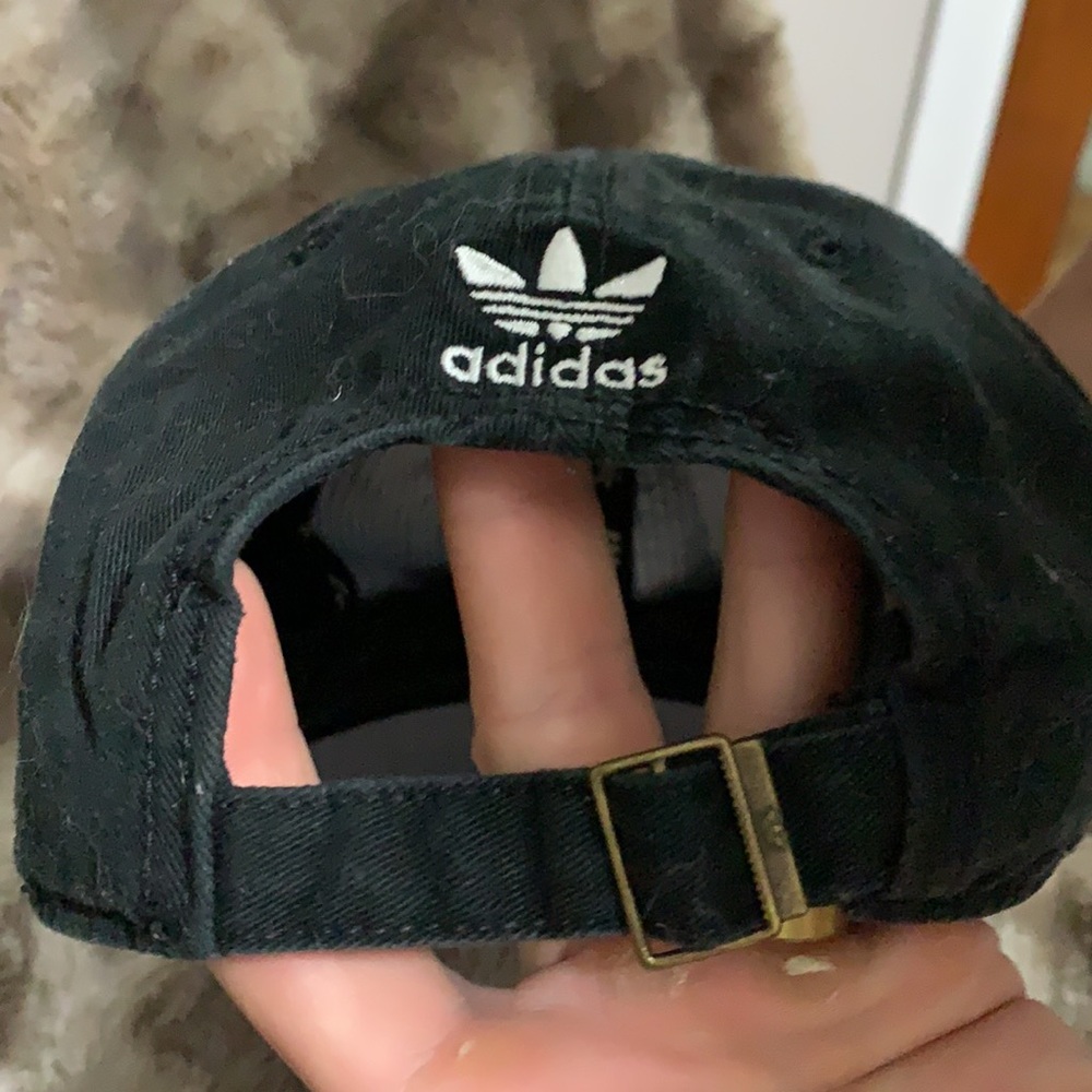 Adidas hat - Picture 2 of 3